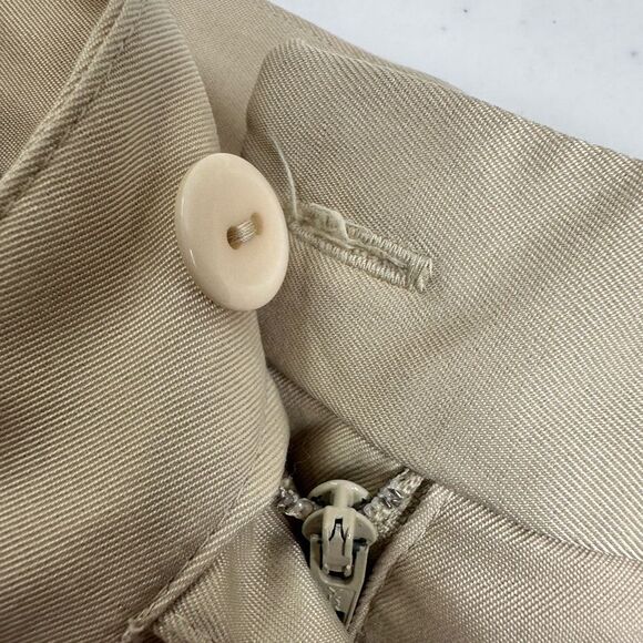 EUC Talbots Stretch Women’s Khaki  Bermuda Shorts - Size 6 - Picture 7 of 10